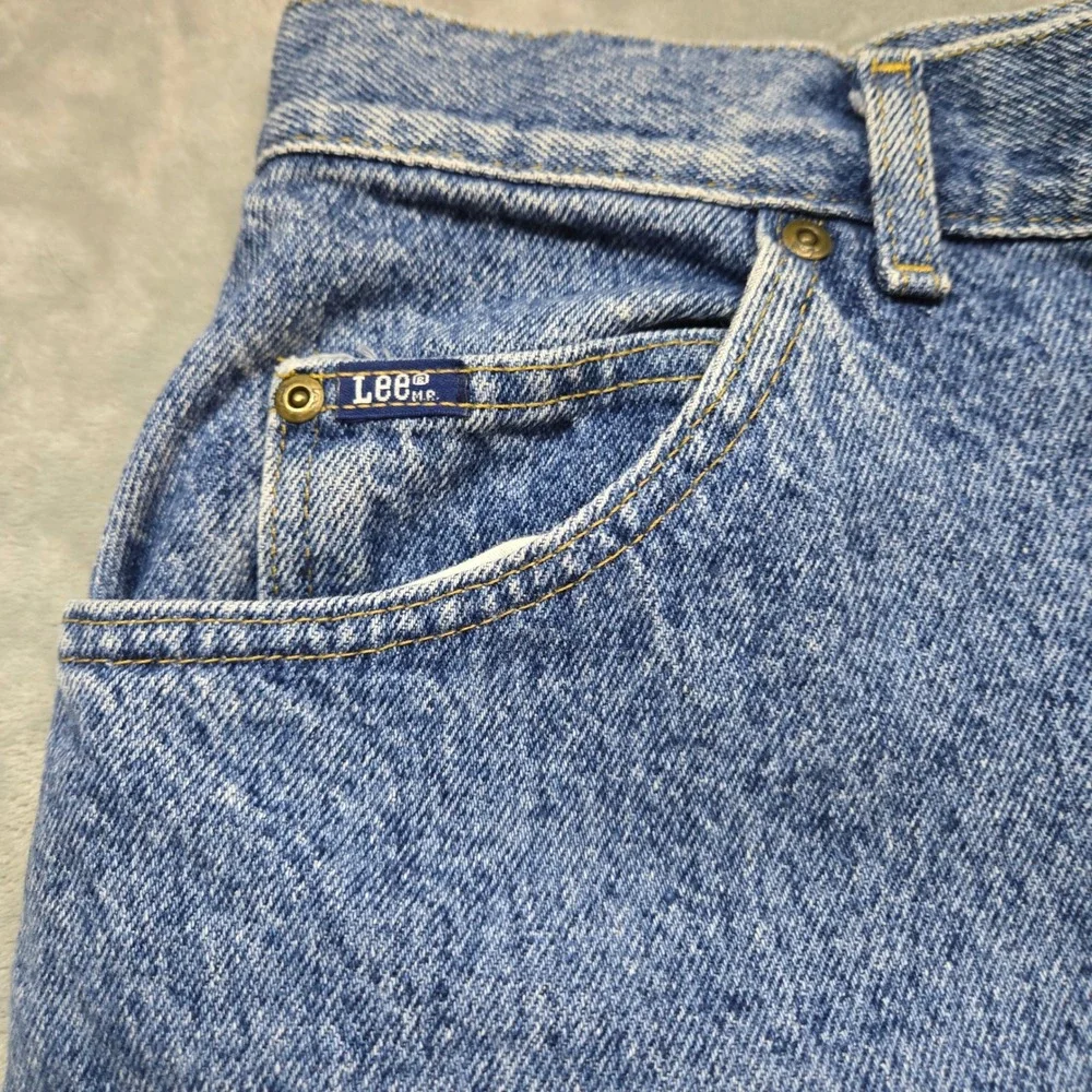 Lee Riders Vintage High Waisted Mom‎ Jeans Medium Wash Blue Tapered Leg 39x26.5